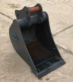Keen Doosan DX50/55 18" bucket with blade