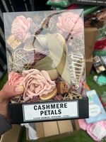 Cashmere Petals Luxury Aromatic Potpourri 470g