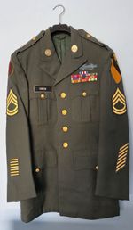Vietnam Era Best Dress Jacket US Army. Immaculate Condition. Size Small .