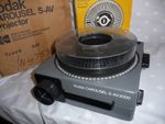 Slide projector KODAK SA-V2000 100mm  lens CAROUSEL does not move  + PDF INFO