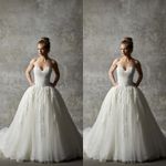 Exquisite Wedding Dresses Sweetheart Lace Appliques A Line Beach Bridal Gowns
