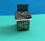 Vintage Dolls House Tinplate Cooker & Pan c1930/40s