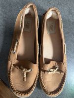 UGG Australia Womens Size 8.5 Moccasin Driving Loafers Slip Ons 