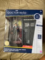Doctor Who The Second Doctor and Tardis from War Games Figure