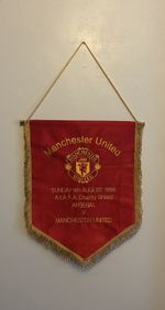 Arsenal  v Manchester United FA Charity Shield 1998 Match Details Pennant Wimpel