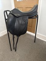 Voltaire Adelaide 17.5 Black Leather Dressage Saddle Excellent Condition