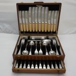 OLD ENGLISH Design Winegartens Stainless Steel 62 Piece Canteen of Cutlery Set
