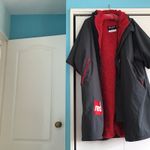 Dry Robe Short Sleeve Size medium. Robe 