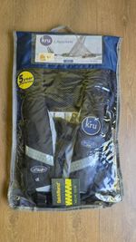 Kru Sport Pro 175N Manual Inflation Lifejacket Brand New.