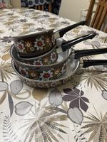 Mayfair Vintage Enamel Saucepan Set 