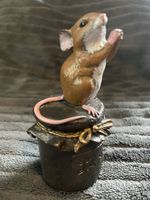 Cute!“Sticky Fingers" mouse on jam jar painted bronze by Michael Simpson Vgc