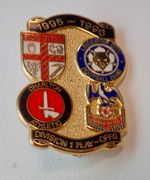 1995/96 DIVISION 1 PLAY-OFF BADGE - Stoke v Leicester, Charlton v Palace - v4