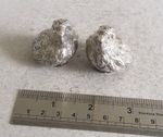 GOOD  PR. VIC.  NOVELTY ANTIQUE SOLID SILVER PEPPERETTES.   CHICKS. CHEST. 1899