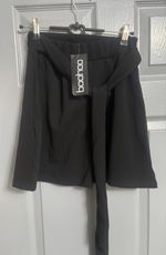 Boohoo new black shirts size 6