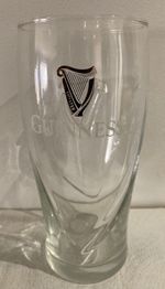 1x Guinness 400ml 14oz 2/3 Pint Schooner Gravity Tulip Beer Glass. Unused.