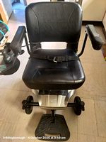 Crest iGo 4-Wheel Electric Mobility Scooter with Charger Silver/Black