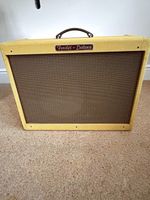 Fender Hot Rod Deluxe Tweed 40W Vacuum Tube Combo Amp 2-Channel 8 Ohm