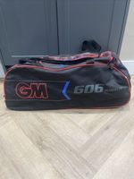 Gunn & Moore GM 606 Wheelie Cricket Maxi Bag Holdall Red Black Padded Handles