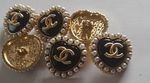  5 Chanel Button 23 mm Black Pearl  Heart Gold Tone Metal