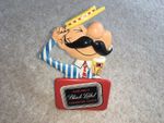 SCARCE C1960s ERA CARLING’S BLACK LABEL CANADIAN LAGER BOTTLE TOP ADV FIGURE