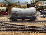 1x Hornby R160A VEE Tank Wagon OO Gauge  Weathered