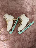 Tempish Fine figure skates, Size size 42/43, with SFR blade guards
