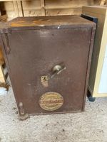 Antique Victorian Safe - Milners fire resisting All Original Keys and Brass Work