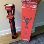 Milwaukee M18 18-Volt Lithium-lon Cordless Rocket Dual Power Tower Light