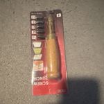 YUTE Screw Punch Set with Wooden Handle, Interchangeable Punch Bits, 6pc