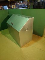 3 Compartment Slope Metal Feed/ Storage Bin