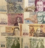 IRELAND - IRISH BANKNOTES - CHOICE OF NOTE AND STYLE