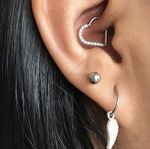1x Heart Septum Clicker Daith Crystal Septum Ring Cartilage Helix Earrings