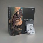 Revoltech Amazing Yamaguchi Attack on Titan Beast Titan Figure w/Bonus Parts 