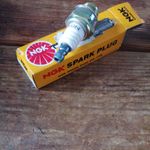 ORIGINAL NGK SPARK PLUG BPM6A 