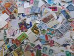WORLD STAMPS OFF PAPER * 200+ GREAT MIX OF WORLDWIDE STAMPS