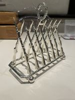 SILVER PLATED GUN RIFLE LETTER TOAST RACK HUNTING LOVELY ITEM 