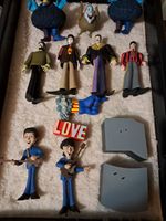 11 Piece Collection Beatles Figures Yellow Submarine And Sat. Cartoons