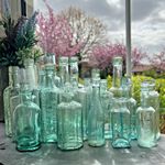 Vintage Glass x 20 Old Fashioned Clear Green Bottles Wedding Table Home Décor