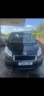 Pegeout Expert 9 Seater