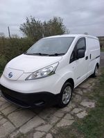 No Vat Nissan Env 200 80 KW 11 Months MOT 91k 69 Plate