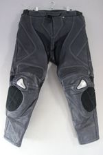 J&S BLACK LEATHER TROUSERS + HIP & KNEE CE ARMOUR: WAIST 38"/LEG 28" (SHORT FIT)