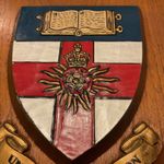 VINTAGE HAND PAINTED THE UNIVERSITY OF LONDON WALL PLAQUE/SHIELD