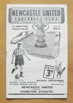 NEWCASTLE UNITED v CHARLTON ATHLETIC 1951/1952 Good Condition Football Programme