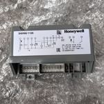 Honeywell S4560D 1135 HVAC REZNOR ignition control MPN S4560D 1135 220-240V 0.1A