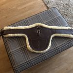 Kentucky Sheepskin Stud Girth 135cm Brown