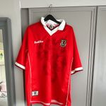Wales Classic 1998 Home Shirt Red Adult Size L Short Sleeve Football Top