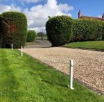 3 x 40cm high  Garden Verge/Boundary posts with white rope to span up to 5m's