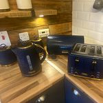Tower Blue/Gold 4-Slice Toaster & Kettle Set Stainless Steel 3000W