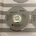 Microsoft Windows 7 Professional (2011) (No Keys) x1 disc