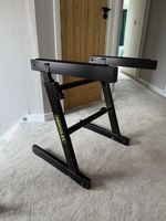 Z Keyboard Stand, Hercules KS400B AutoLock